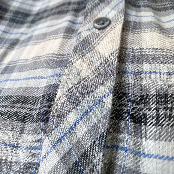 ARITZIA COMMUNITY WITH LINEN OVERSIZED GREY PLAID - Picture 3 of 4